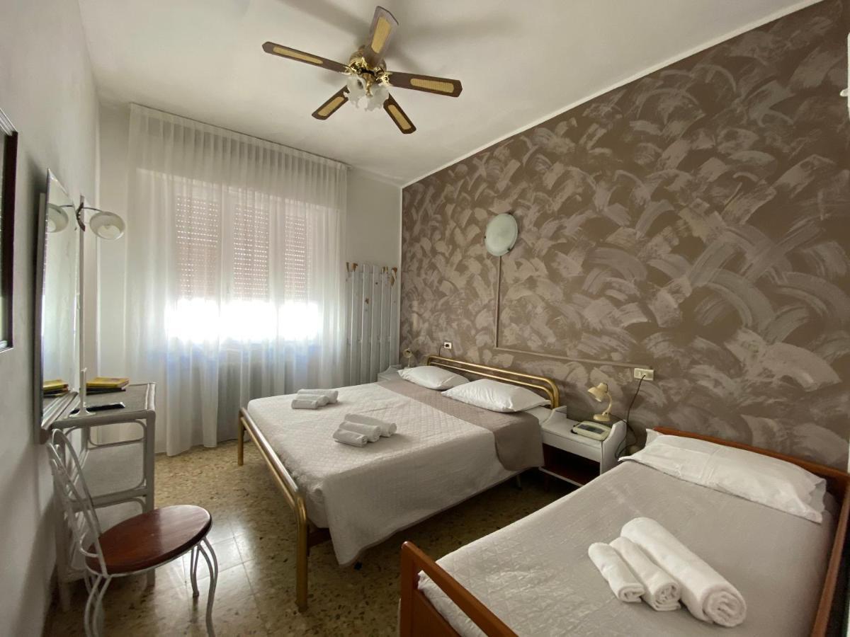Villa Mirna Ρίμινι Εξωτερικό φωτογραφία